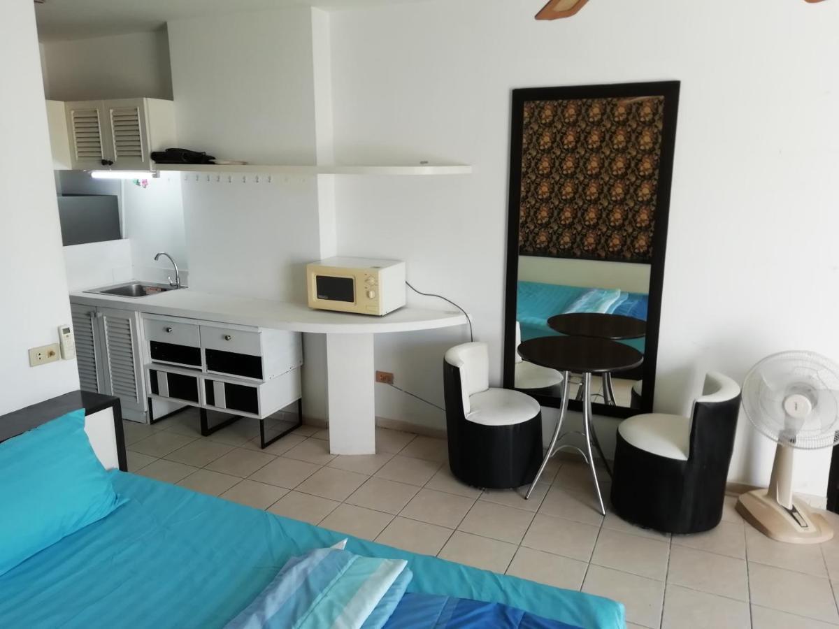 View Talay Condo #1 = Jomtien Call Me +66-8-68409-206 Pattaya Esterno foto
